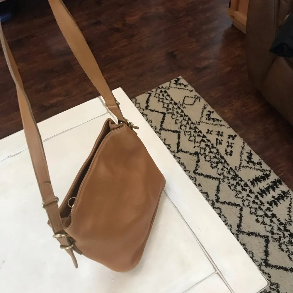 Coach Brown Leather Shoulder Bag - Picture 3 of 8